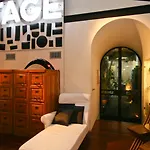 Rental In Rome Riari Garden Luxury