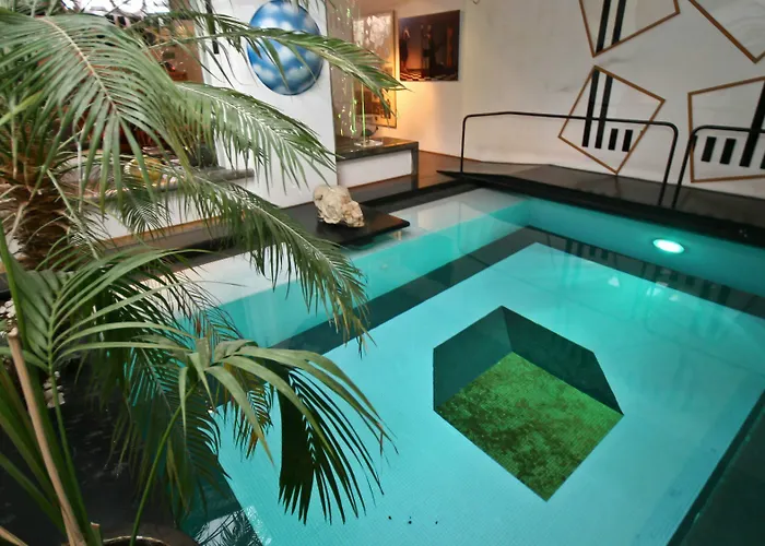 Rental In Rome Riari Garden Luxury