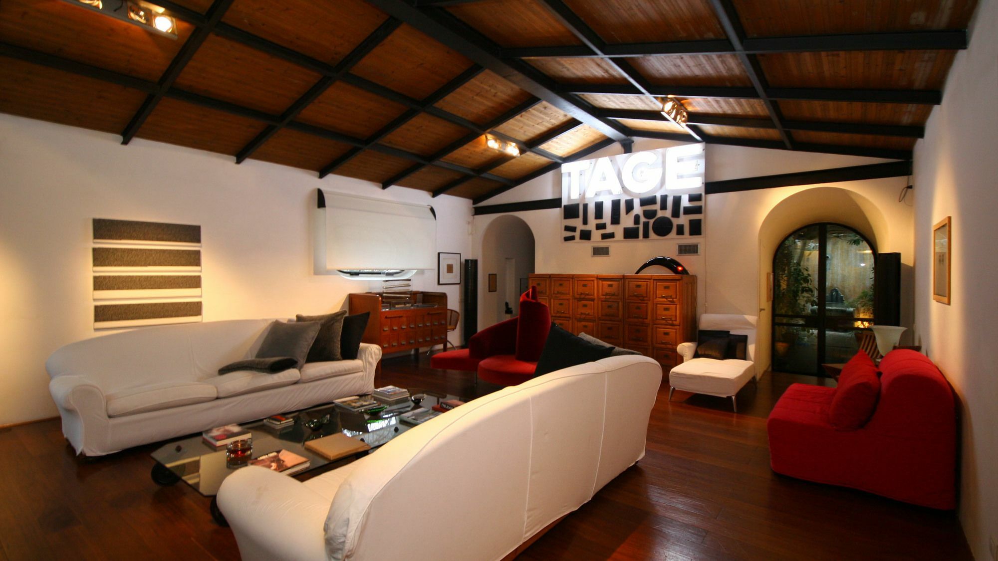 In Riari Garden Luxury Apartment